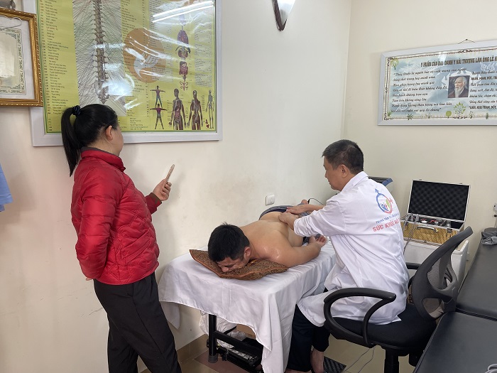 Chữa chân tay tê bì bằng điện sinh học DDS đang được nhiều người quan tâm vì sự hiệu quả của nó