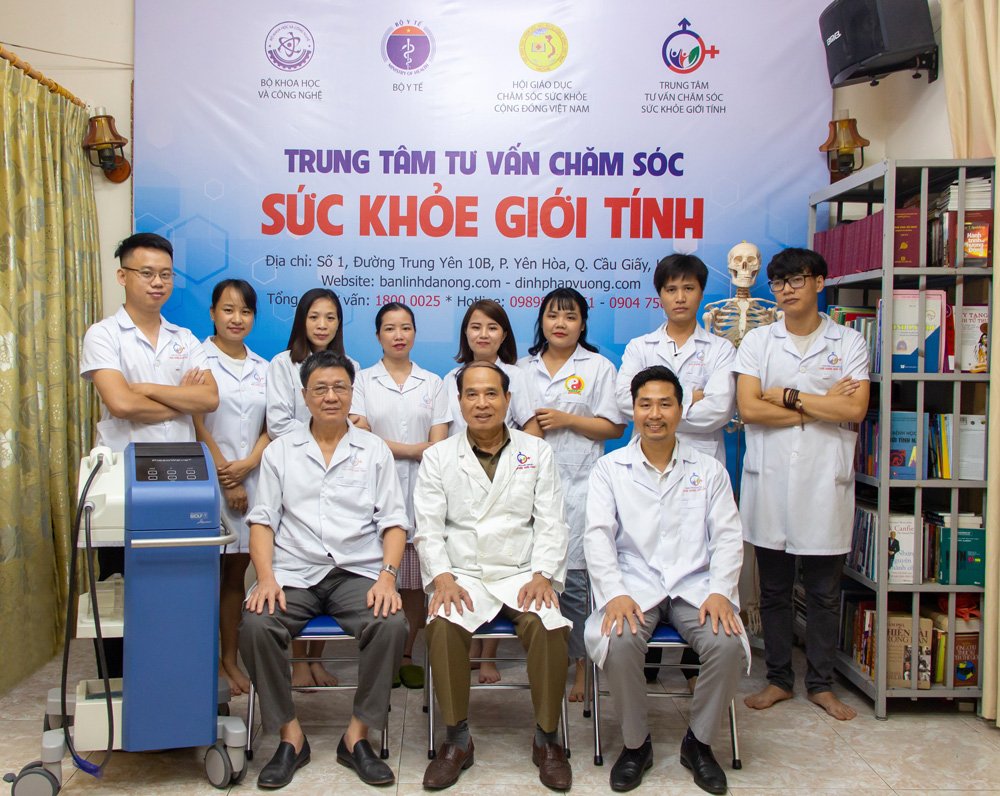 Đội ngũ cán bộ tại trung tâm