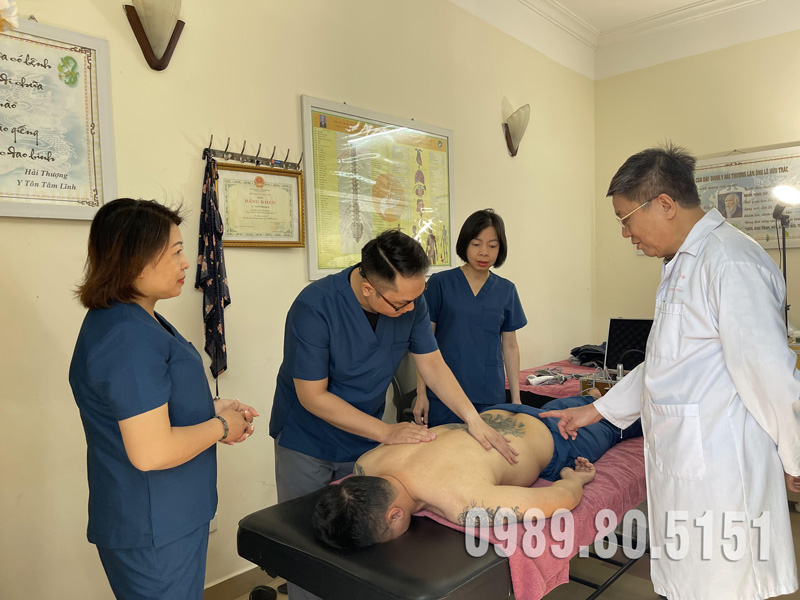 Khách hàng sử dụng máy DDS